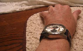 HEUER.Indianapolis.Speedway.Chronograph.on.Blk.strap 007.JPG