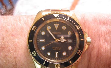 TIMEX.GOLD.Sub.Homage_Watch.Winder.sale_07.27.20_003